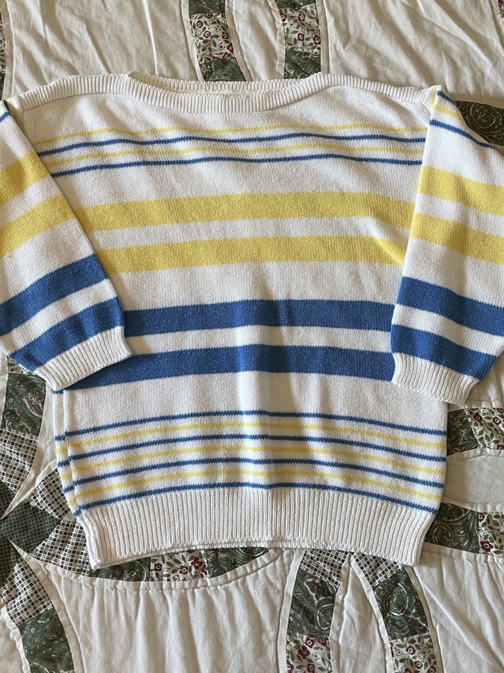 Vintage 90s Garland Stripe Sweater in White Blue Yellow Small Cottagecore Grandm